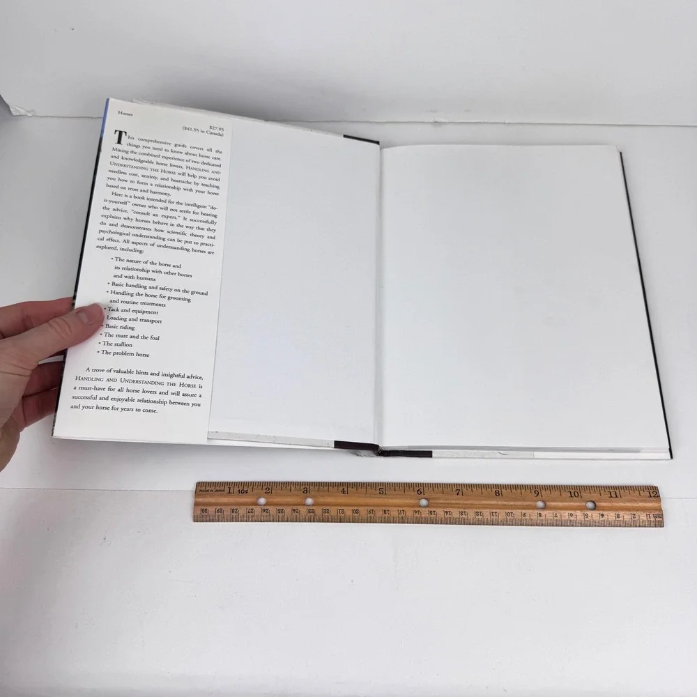 Vtg 2001 Handling and‎ Understanding the Horse Hardcover Book w Dust Jacket